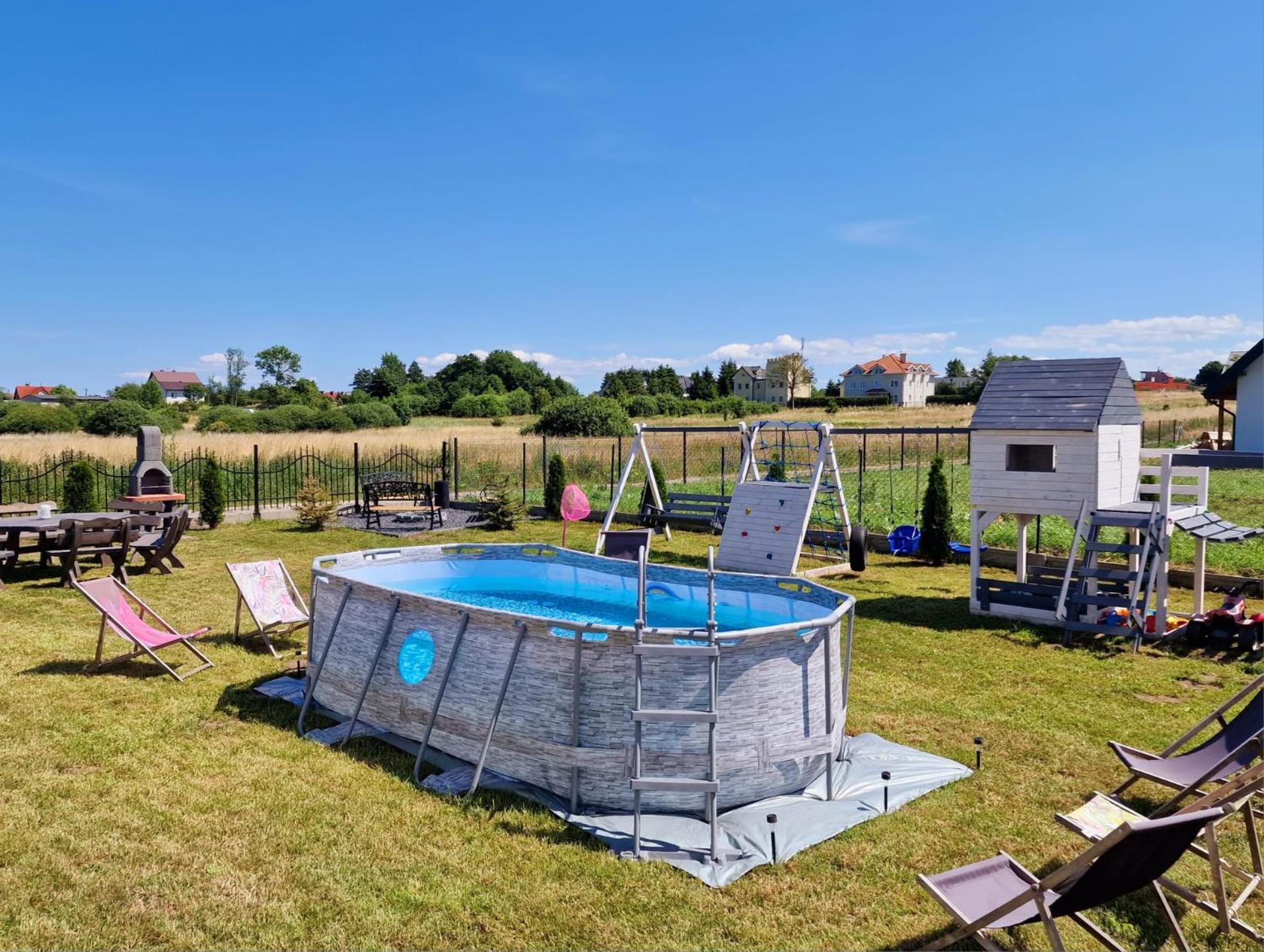 Diamenty Baltyku Domki Wakacyjne Balia Z Jacuzzi Mielenko Esterno foto